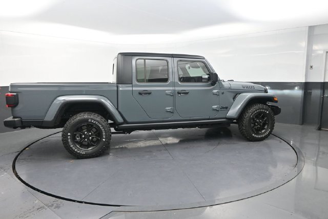 New 2026 Jeep Gladiator Sport AWD/4WD image 9