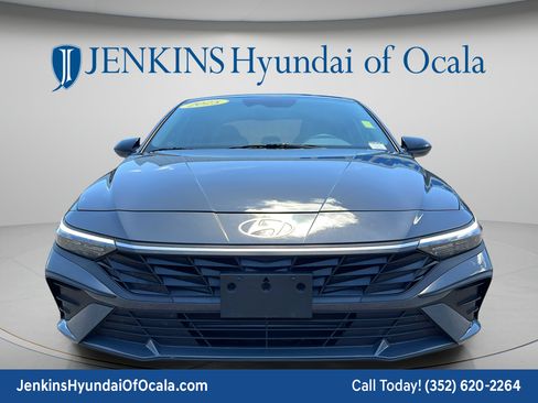 Certified 2025 Hyundai Elantra Sport FWD image 8