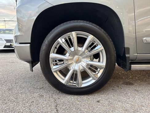 Certified 2025 Chevrolet Silverado 1500 High Country w/ High Country Premium Package image 5