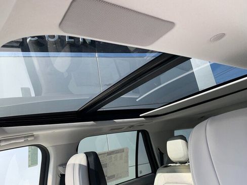 New 2026 Lincoln Navigator Reserve image 27