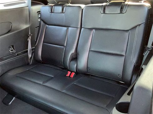 Used 2020 Ford Explorer ST w/ Premium Technology Package image 17