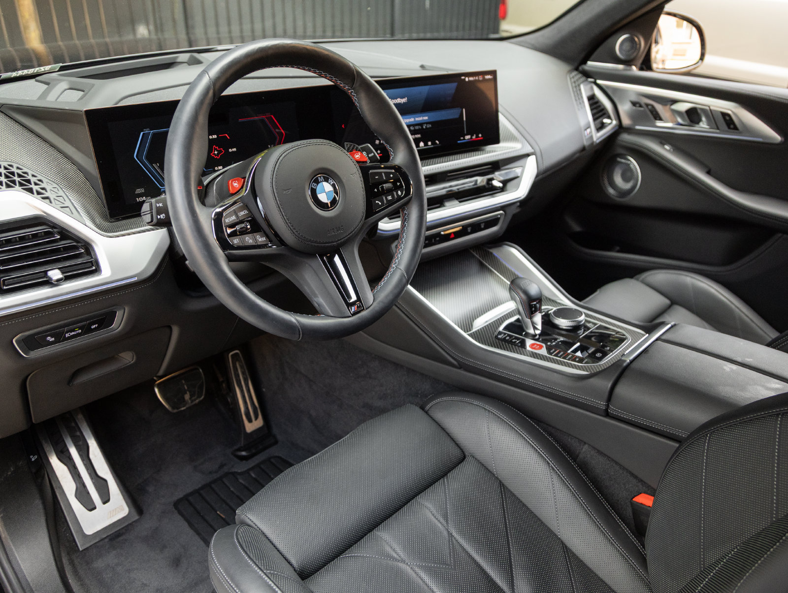 Used 2025 BMW XM AWD/4WD image 4
