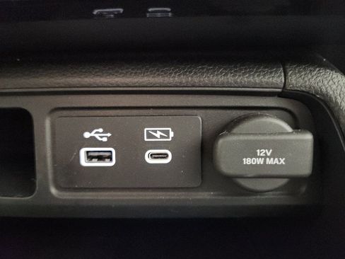 Used 2023 Honda Pilot Elite image 24