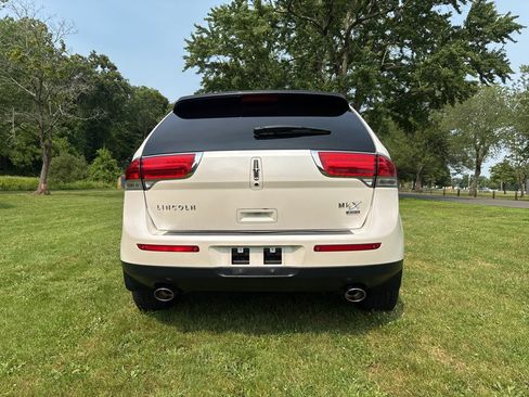 Used 2012 Lincoln MKX AWD image 26