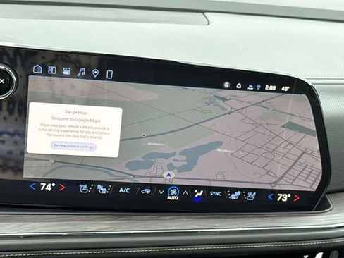 New 2026 Chevrolet Suburban Premier AWD/4WD image 17