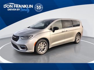 New 2026 Chrysler Pacifica Limited video 1