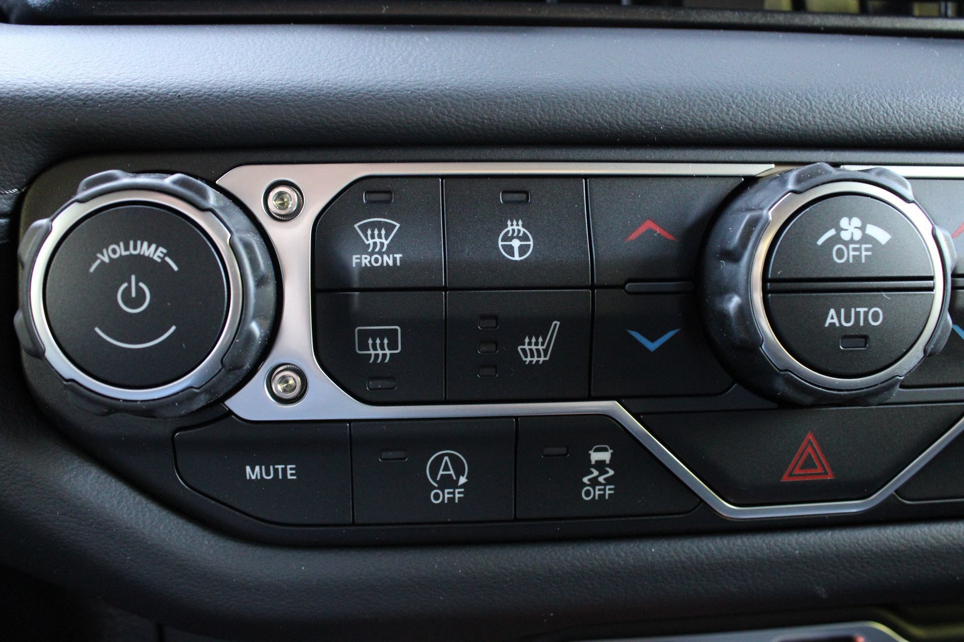New 2026 Jeep Gladiator Rubicon AWD/4WD image 42