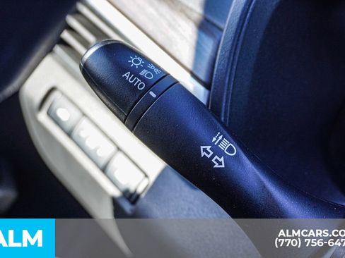 Used 2025 Nissan Altima 2.5 SV image 33