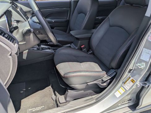 Used 2025 Mitsubishi Outlander Sport SE AWD/4WD image 14