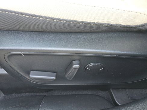 Used 2021 Ford Escape SE w/ Convenience Package image 11