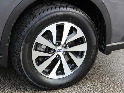 Used 2020 Subaru Outback Premium image 13