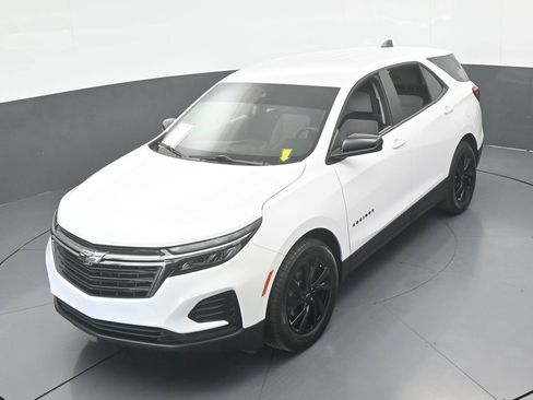 Used 2023 Chevrolet Equinox LS w/ Sport Edition image 41