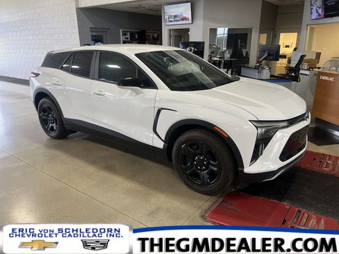 Used 2025 Chevrolet Blazer EV AWD Police image 1