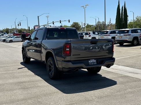 New 2026 RAM 1500 Big Horn AWD/4WD image 4