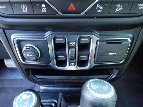 Used 2020 Jeep Wrangler Unlimited Sport AWD/4WD image 26