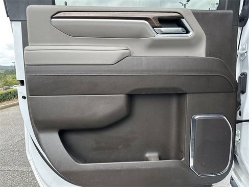 Used 2025 Chevrolet Silverado 2500 LT w/ Convenience Package image 20