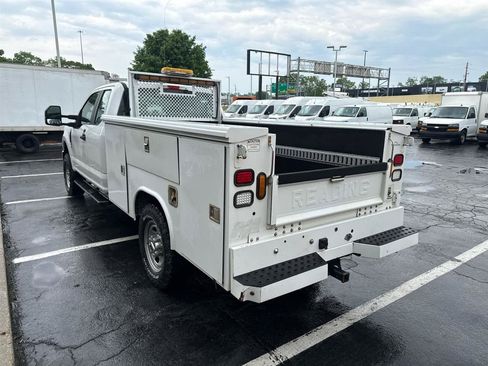 Used 2017 Ford F350 XL w/ Power Equipment Group AWD/4WD image 6