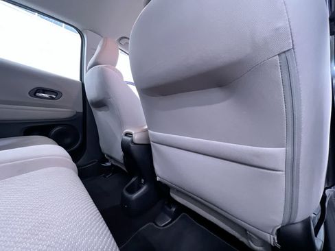 Used 2016 Honda HR-V LX image 38