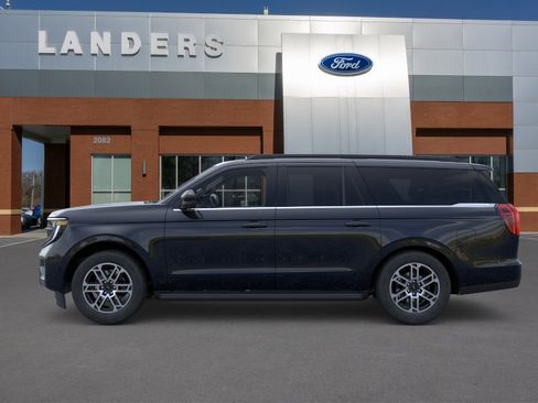 New 2025 Ford Expedition Max Active RWD image 3