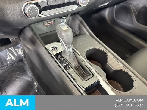 Used 2025 Nissan Altima 2.5 SV FWD image 34