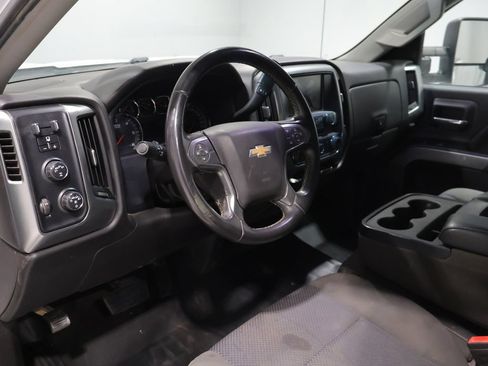 Used 2017 Chevrolet Silverado 1500 LT w/ LT Fleet Convenience Package AWD/4WD image 16