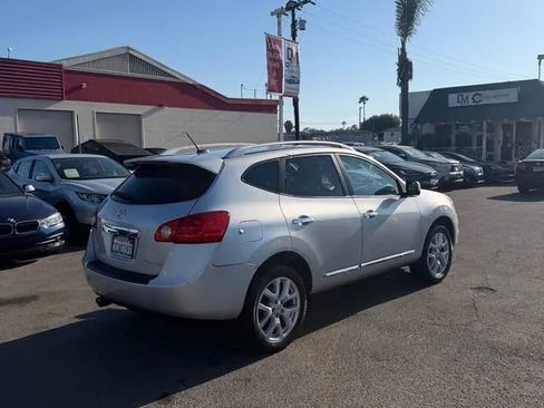 Used 2013 Nissan Rogue SL AWD/4WD image 4
