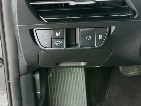 Used 2024 Kia EV6 Wind w/ Wind Technology Package AWD/4WD image 16