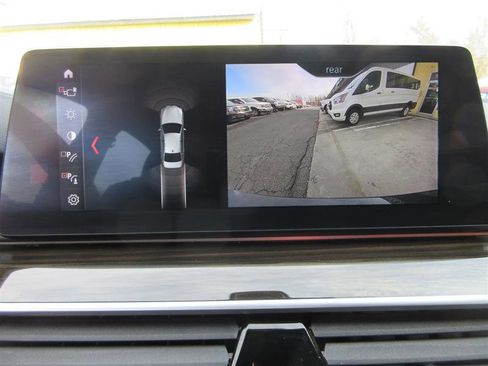 Used 2018 BMW 540i xDrive image 19