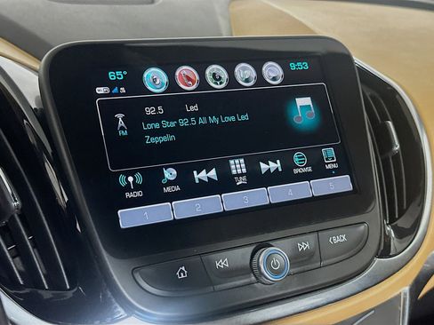 Used 2018 Chevrolet Volt Premier w/ Driver Confidence Package image 19