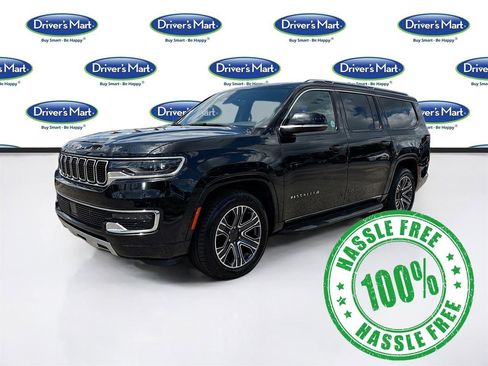 Used 2024 Jeep Wagoneer L Series II RWD image 3