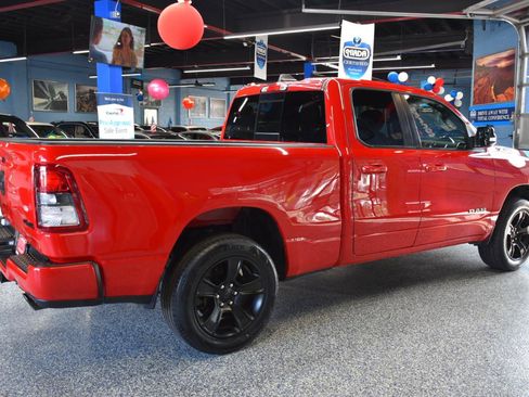Used 2022 RAM 1500 Big Horn AWD/4WD image 3