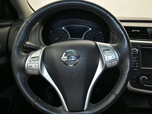 Used 2016 Nissan Altima 2.5 SL w/ 2.5 Technology w/LED Package FWD image 13