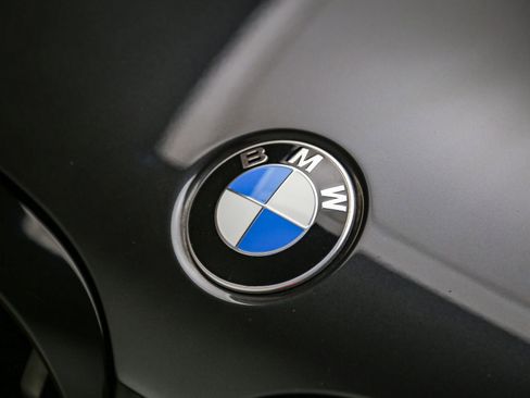 Certified 2023 BMW X3 sDrive30i w/ M Sport Package RWD image 9