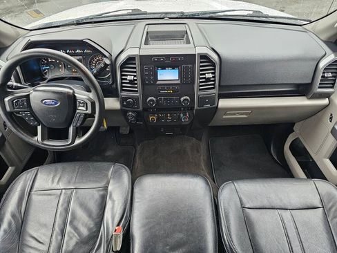 Used 2018 Ford F150 XLT w/ Trailer Tow Package image 16