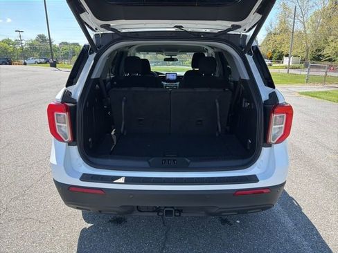 Used 2024 Ford Explorer XLT w/ Class IV Trailer Tow Package AWD/4WD image 8