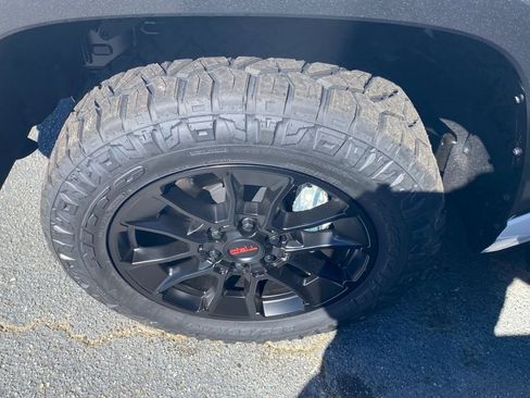 New 2026 Toyota Tundra Limited image 17