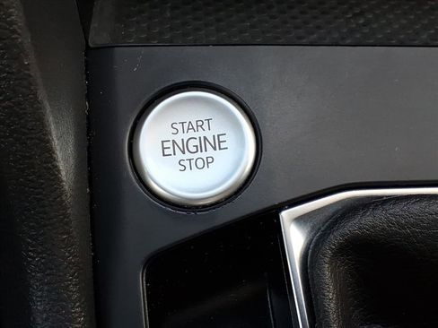 Used 2022 Volkswagen Taos S image 25