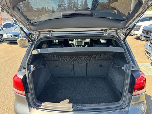 Used 2010 Volkswagen GTI 4-Door image 18