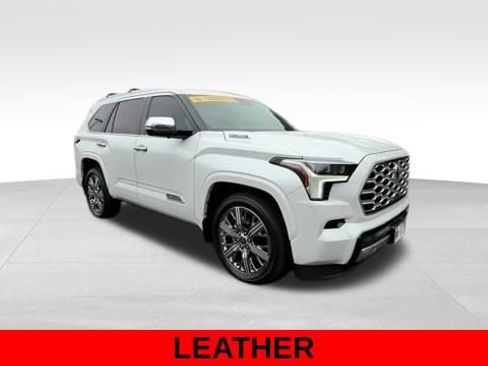 Used 2024 Toyota Sequoia Capstone image 10