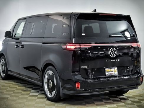 New 2025 Volkswagen ID. Buzz Pro S image 5