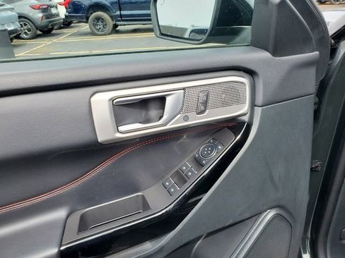 Used 2024 Ford Explorer ST-Line w/ Class IV Trailer Tow Package image 11