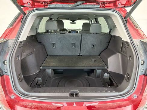 Used 2024 GMC Terrain SLE w/ Driver Convenience Package FWD image 22
