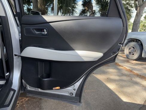 Used 2015 Lexus RX 450h FWD image 27