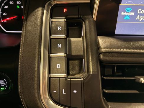 Used 2021 Chevrolet Tahoe Z71 w/ Z71 Signature Package image 22