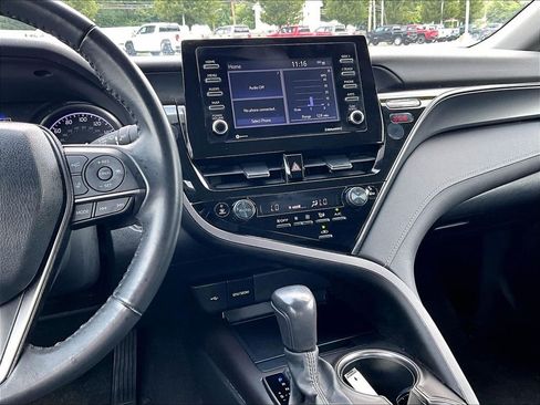 Used 2023 Toyota Camry SE w/ Convenience Package FWD image 18