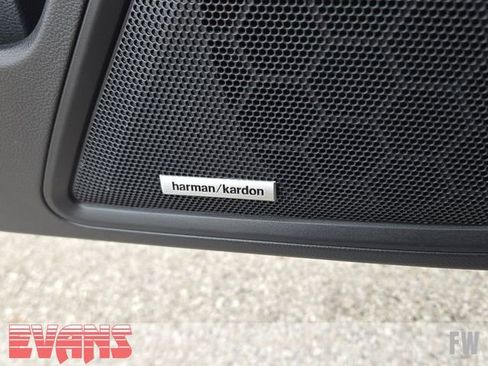 Used 2022 Subaru Outback Touring AWD/4WD image 18