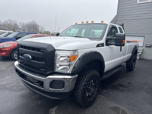 Used 2016 Ford F250 XL w/ Power Equipment Group image 3