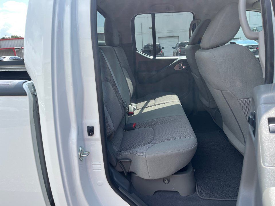 Used 2020 Nissan Frontier SV AWD/4WD image 28