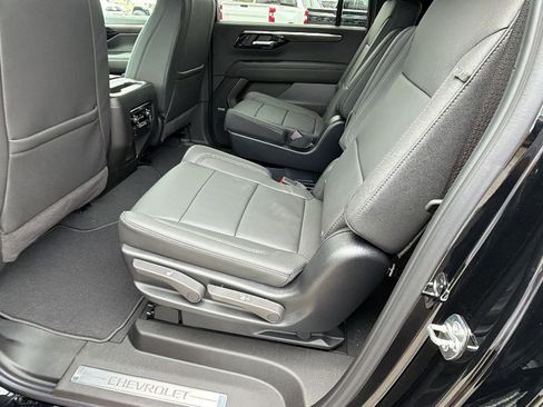 New 2026 Chevrolet Suburban LT w/ Comfort Package RWD image 18