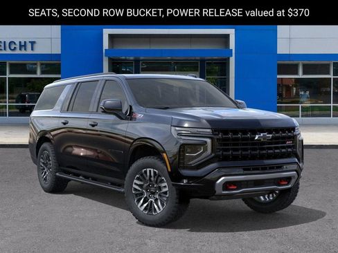 New 2026 Chevrolet Suburban Z71 w/ Comfort Package image 8